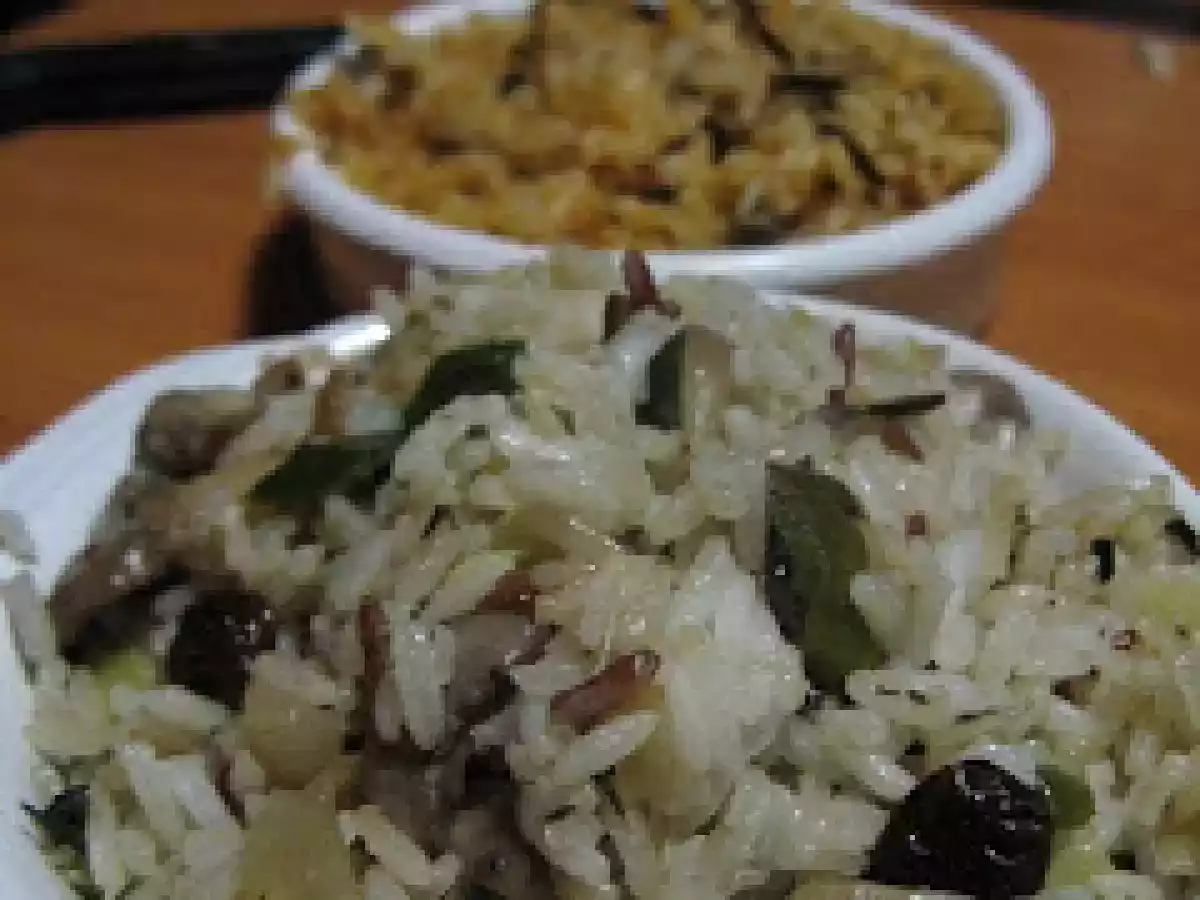 Poêlée de riz au poireau, raisins secs et champignons