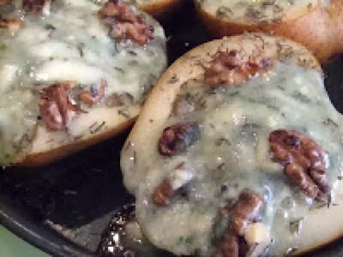 Poires au roquefort : fromage ou dessert ?