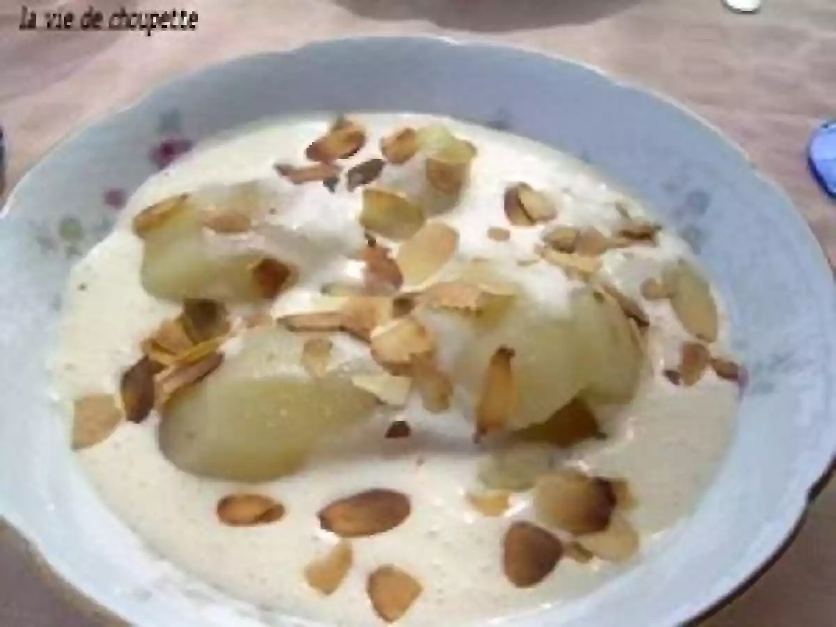 POIRES PÔCHEES A LA BIERE ET AUX AMANDES