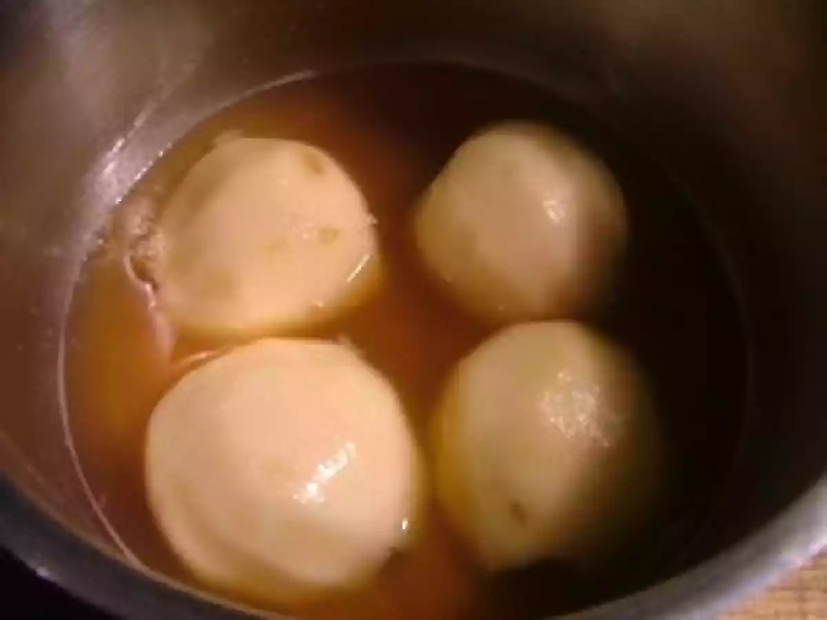 Poires pochées au Sauterne