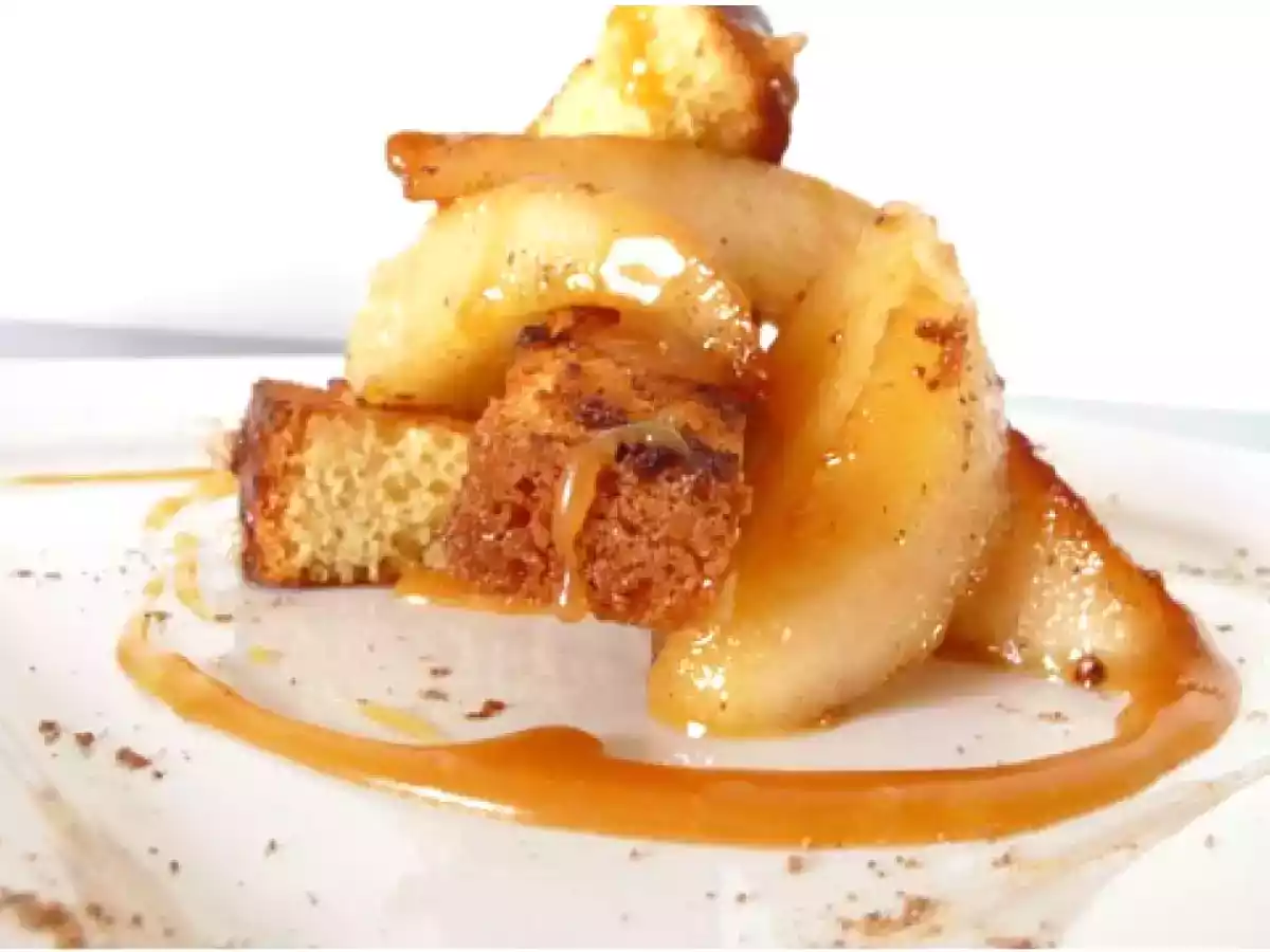 Poires poêlées à la cannelle, mouillettes briochées et cordon de caramel - photo 2