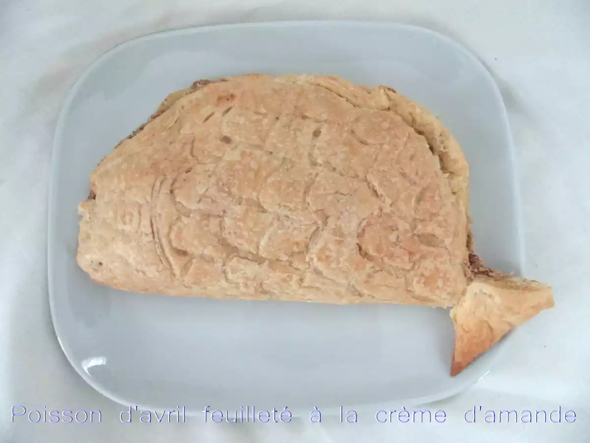 Poisson d'avril feuilleté à la crème d'amande