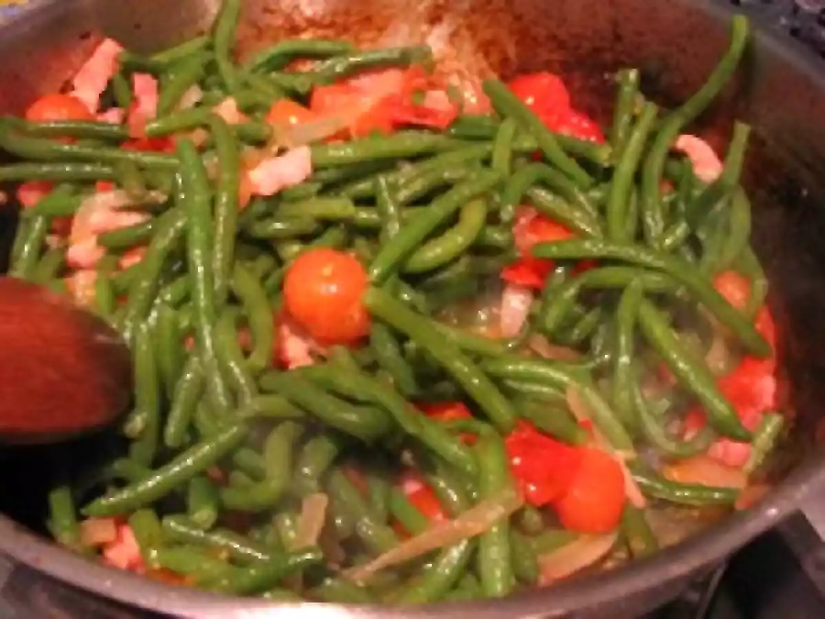 Poisson grillé et haricots verts à la tomate - photo 3