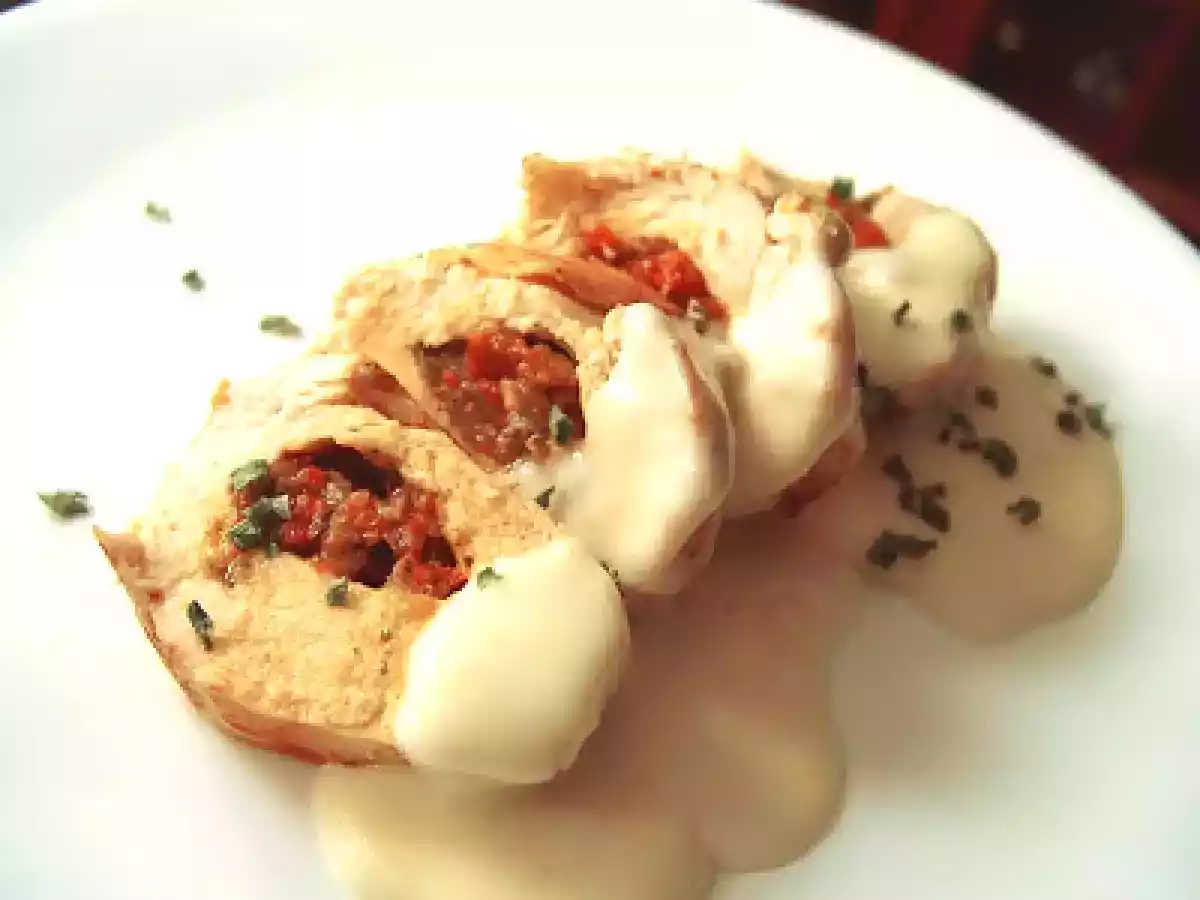 Poitrines de poulet farcies au fromage et au pesto