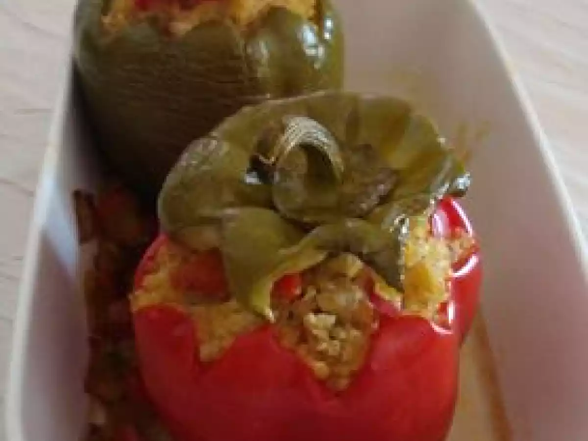 Poivrons au chèvre frais et boulgour.