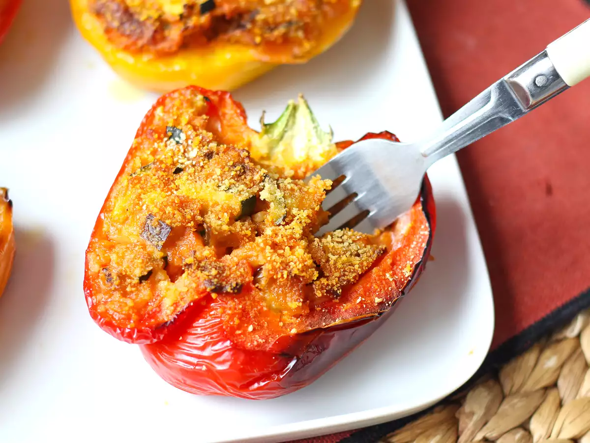 Poivrons farcis végétariens au four : la recette facile et savoureuse ! - photo 2