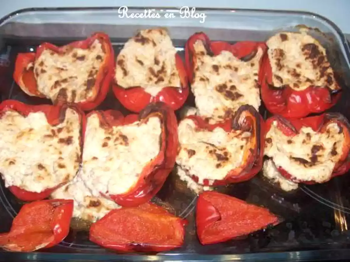POIVRONS ROUGES FARCIS AU THON ET A LA BROUSSE