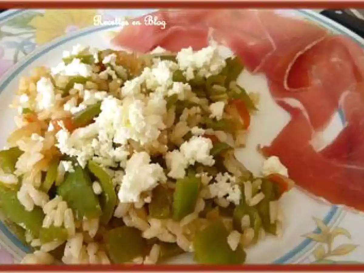 POIVRONS VERTS SAUTES AU RIZ