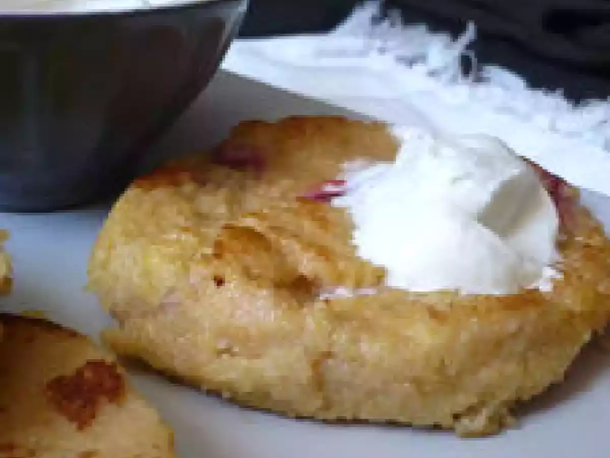 Polenta de fraises et chantilly de rhubarbe - photo 2