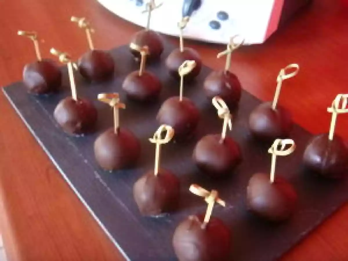 Pomme d'Amour Chocolat au coeur de foie Gras et Pain d'épices