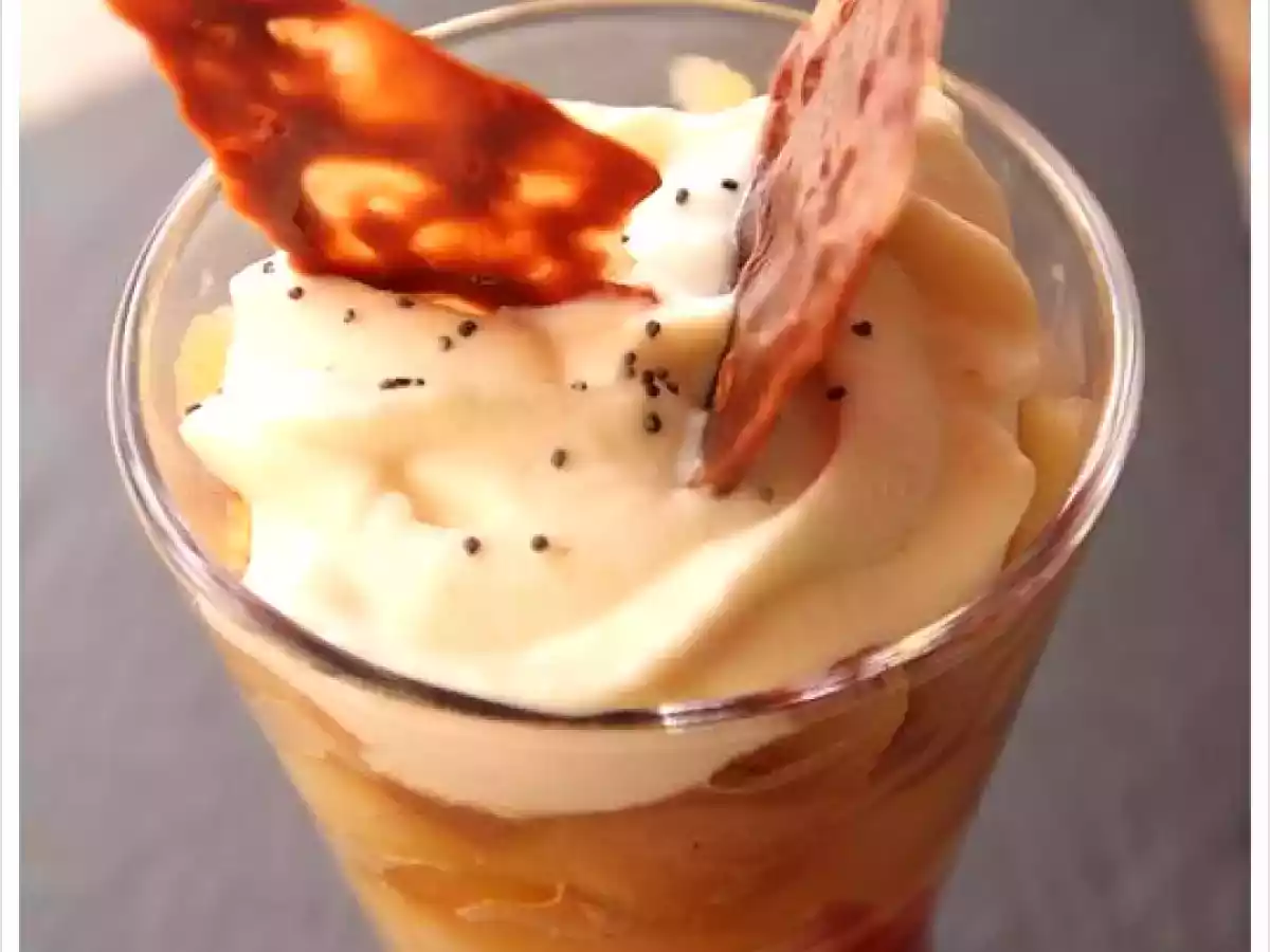 Pommes caramélisées sauce carambar et ricotta au gingembre en verrine et sa tuile carambar - photo 2