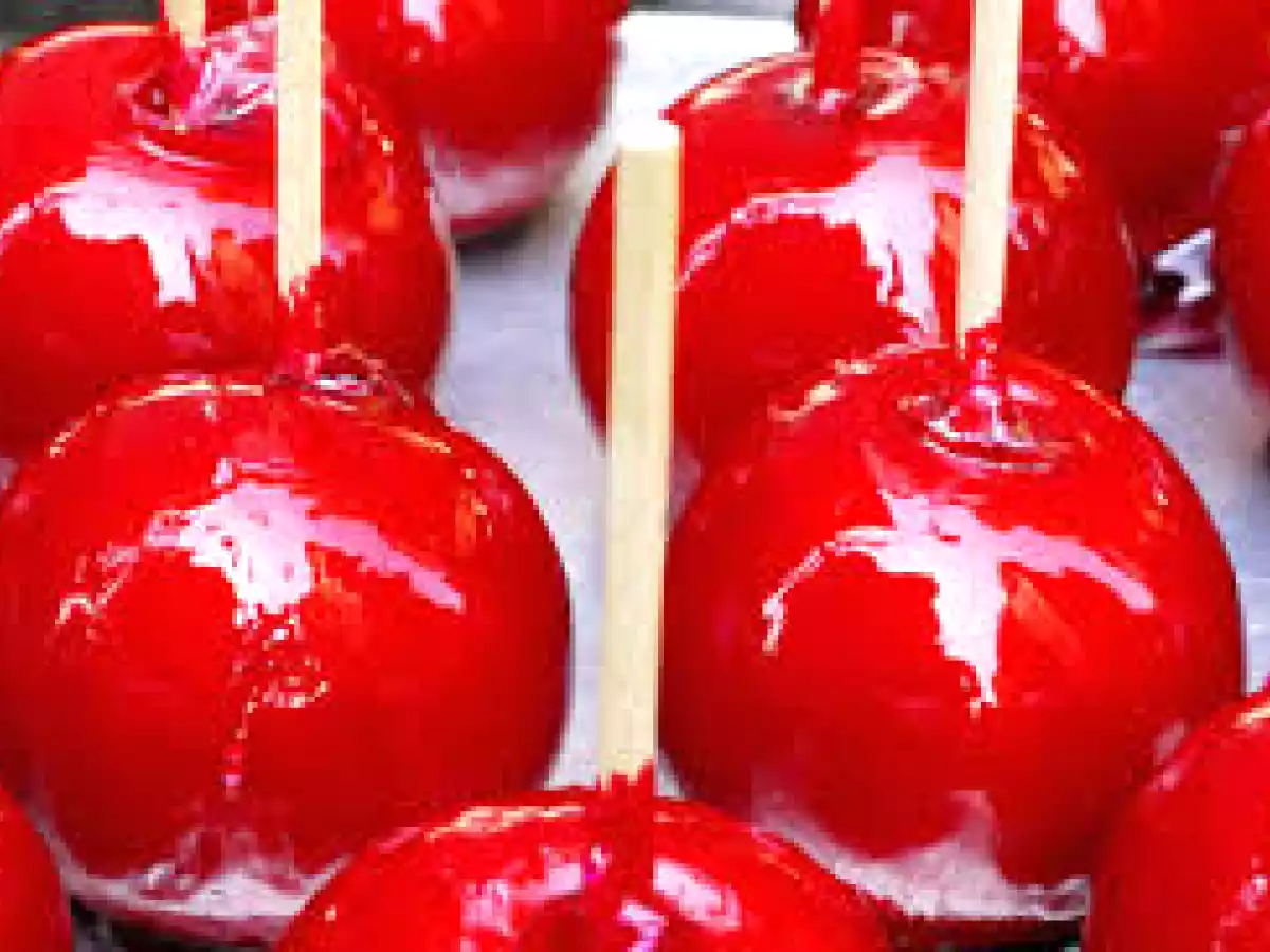 Pommes d'amour comme à la fête forraine