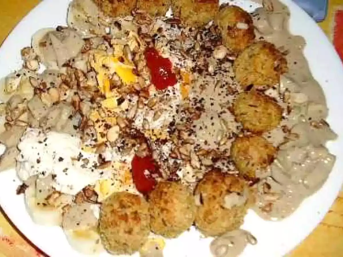 Pommes dauphines persillées aux oeufs aladin et crème avocat