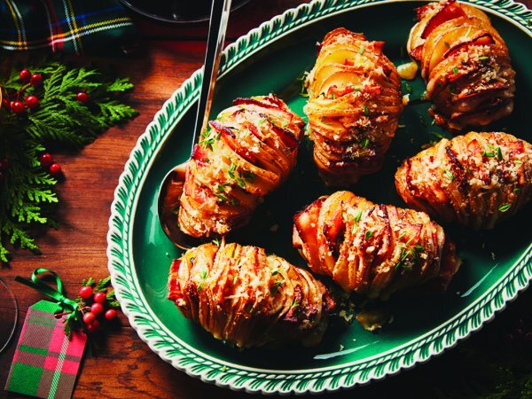 Pommes De Terre A La Suedoise Farcies De Cheddar Et De Bacon