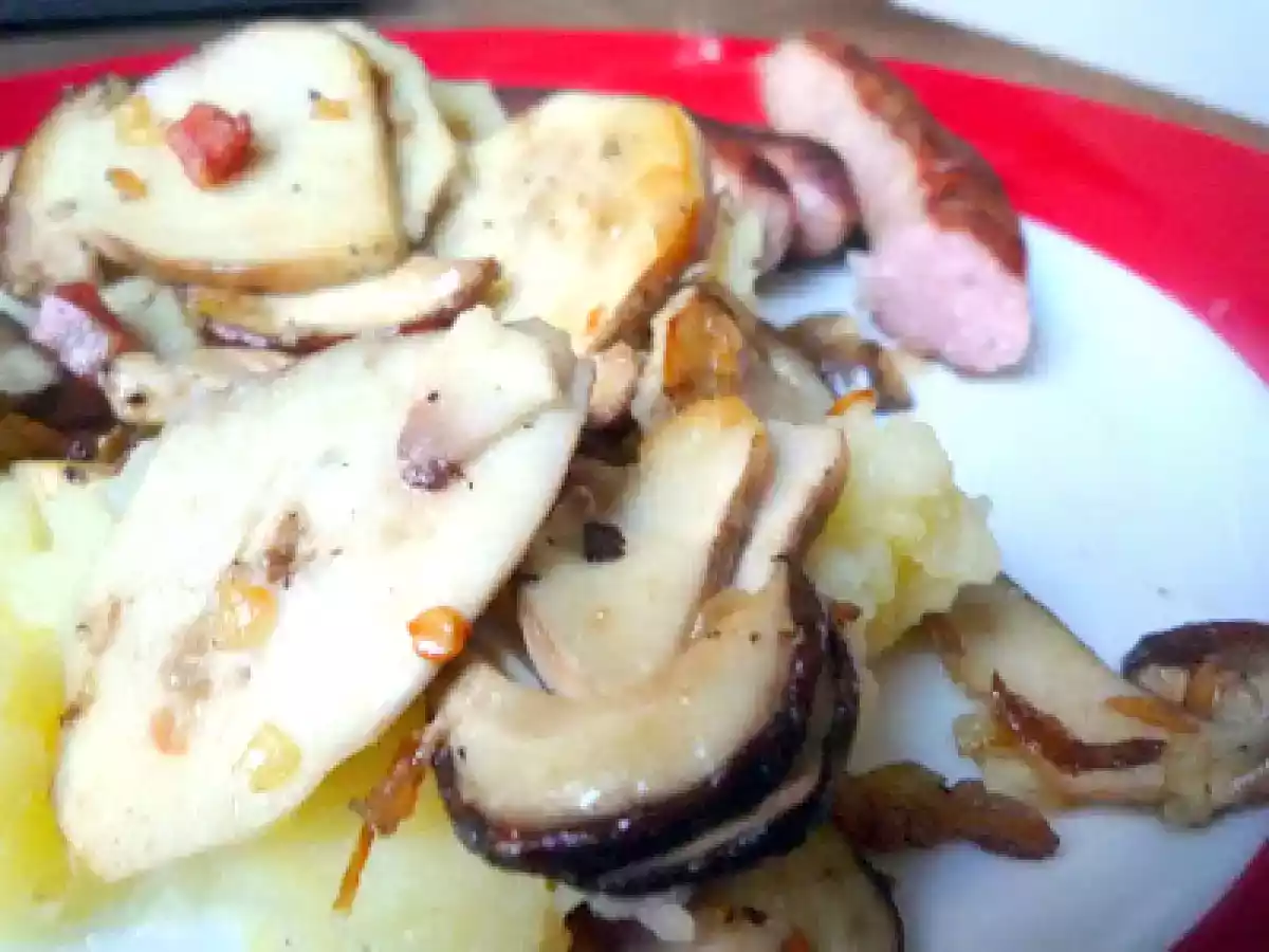 Pommes de terre écrasées aux cèpes et... saucisses grillées! - photo 2