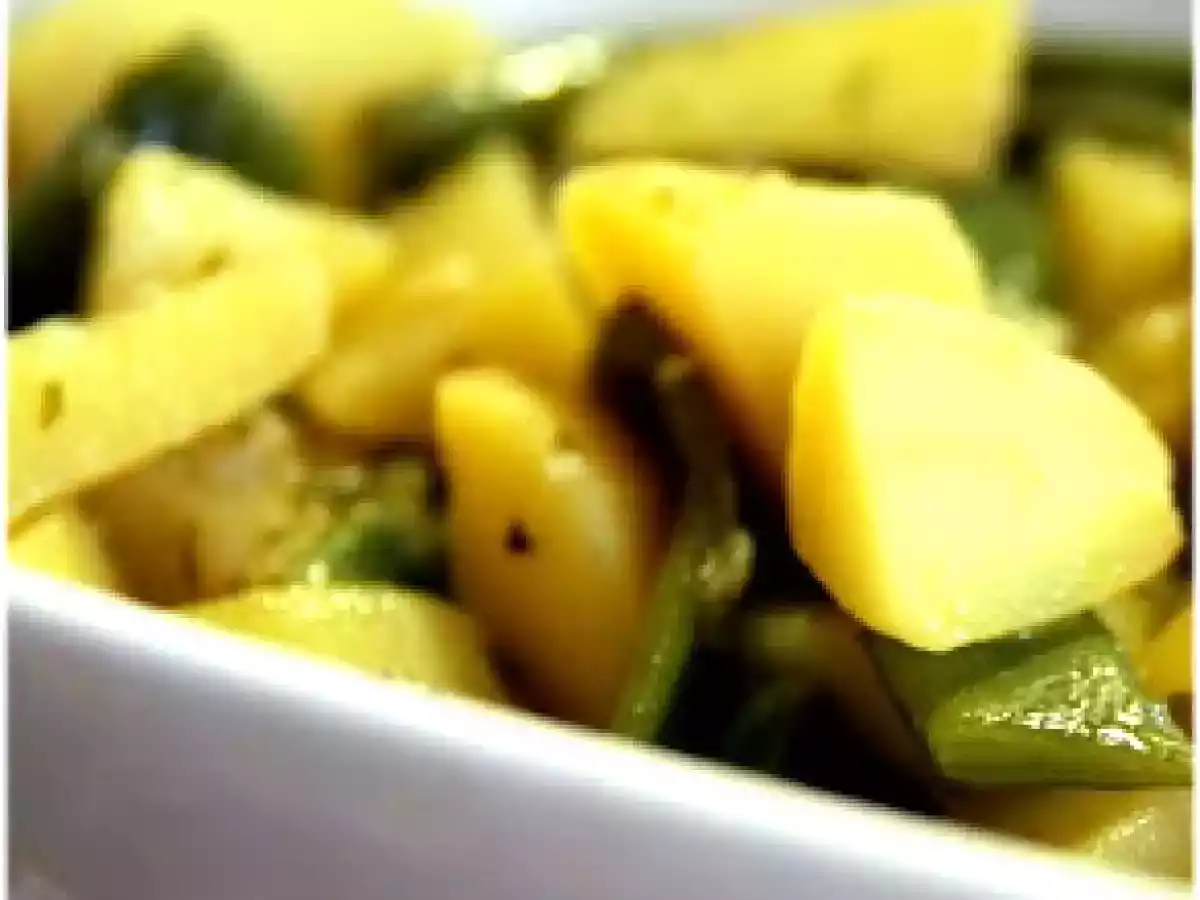 Pommes de terre et haricots verts à la portugaise