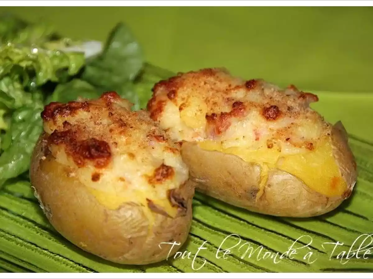 Pommes de terre farcies au chèvre et aux lardons
