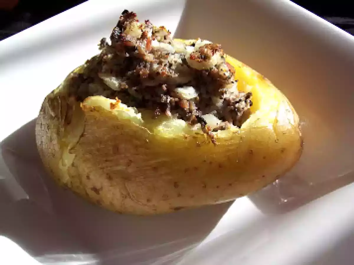 Pommes de terre farcies aux champignons