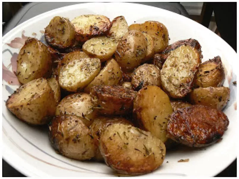 Pommes de terre grelot au beurre d'ail et fines herbes, photo 1