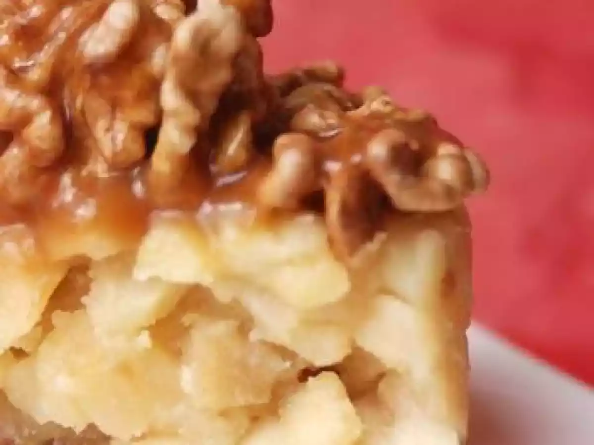 Pommes sur pain d'épices, noix et caramel au beurre salé - photo 2