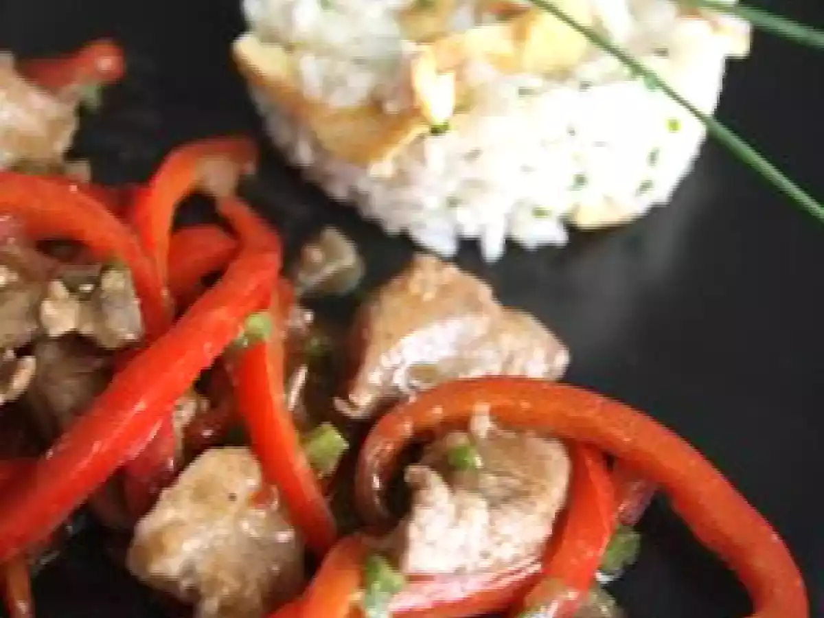 Porc aux poivrons sauté aux cinq-épices.