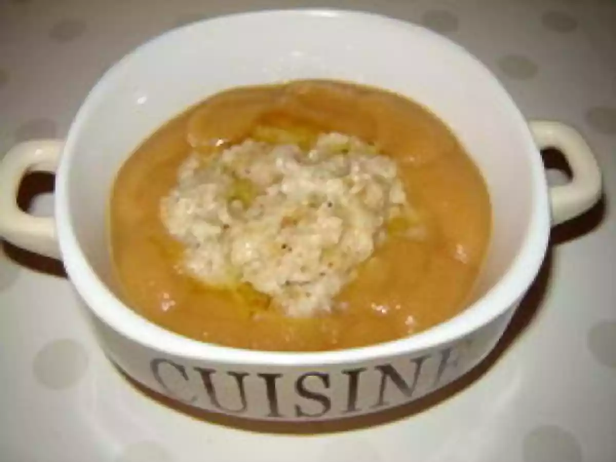 Porridge à la cannelle et à la compote