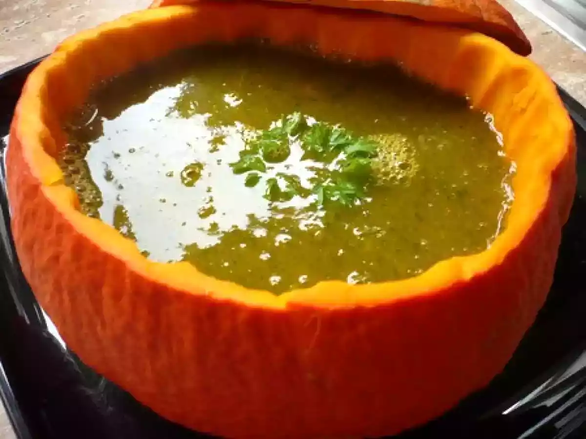 Potage au potimarron et cerfeuil et colis de zoé