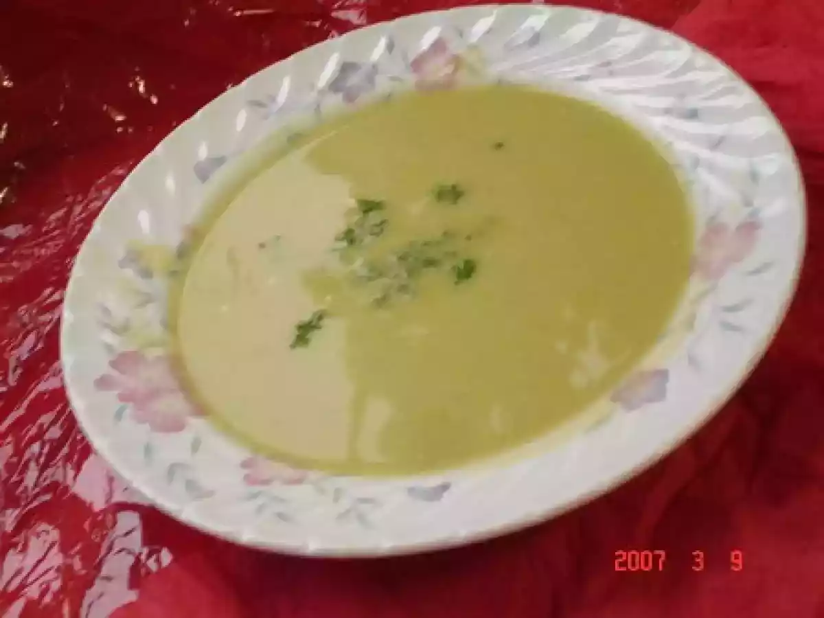Potage aux poireaux à l'orange et crème