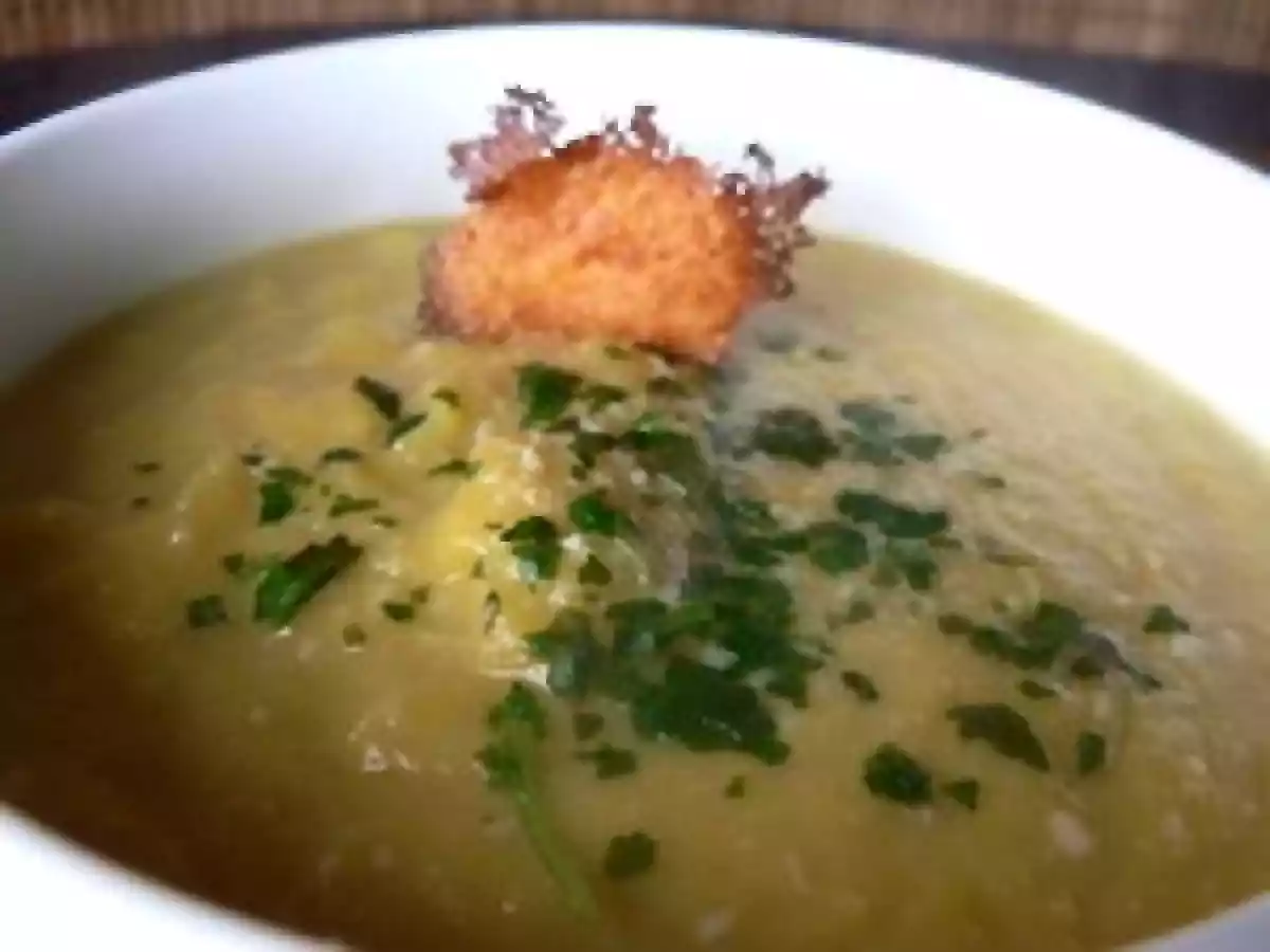 Potage de légumes au parmesan