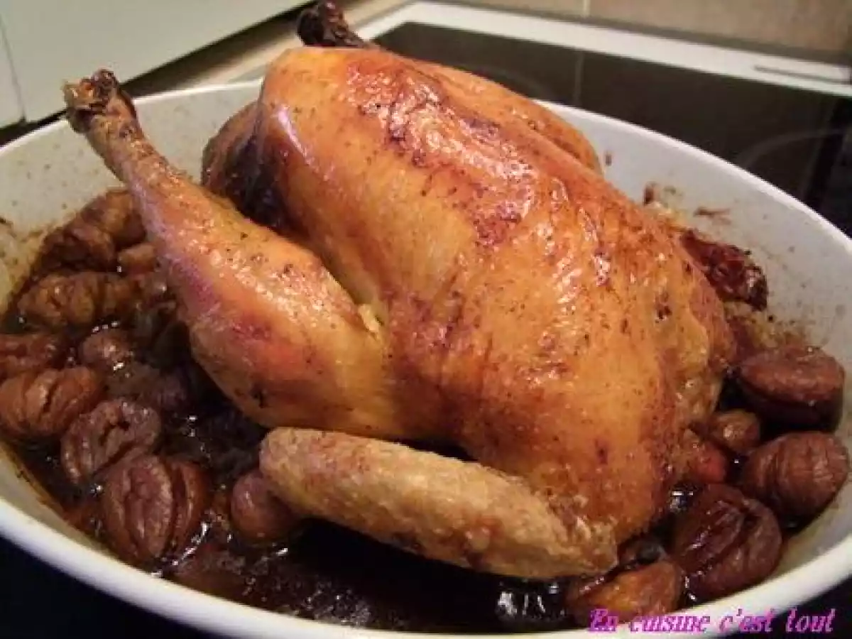 Poularde farcie aux fruits secs - recette pour les fêtes