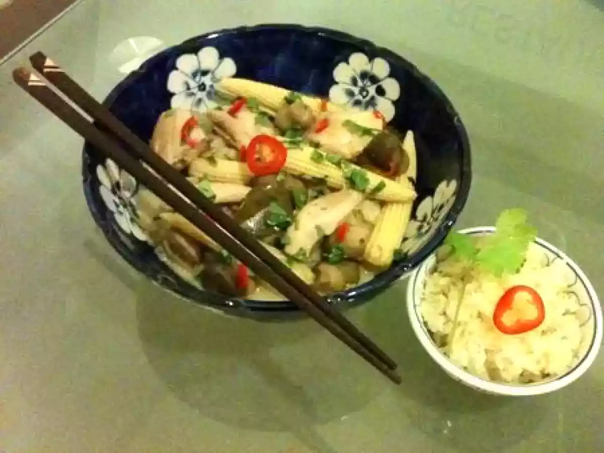 Poulet au lait de coco et au galanga (Tom Kha Kai) (Thaïlande)