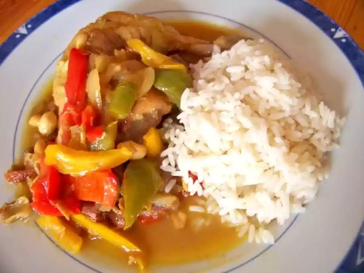 Poulet aux dattes, cacahuétes et tomates séchés - photo 2