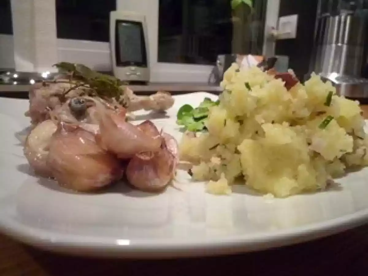 POULET AUX GOUSSES D'AIL ET SON ECRASE DE POMMES DE TERRE..... - photo 3