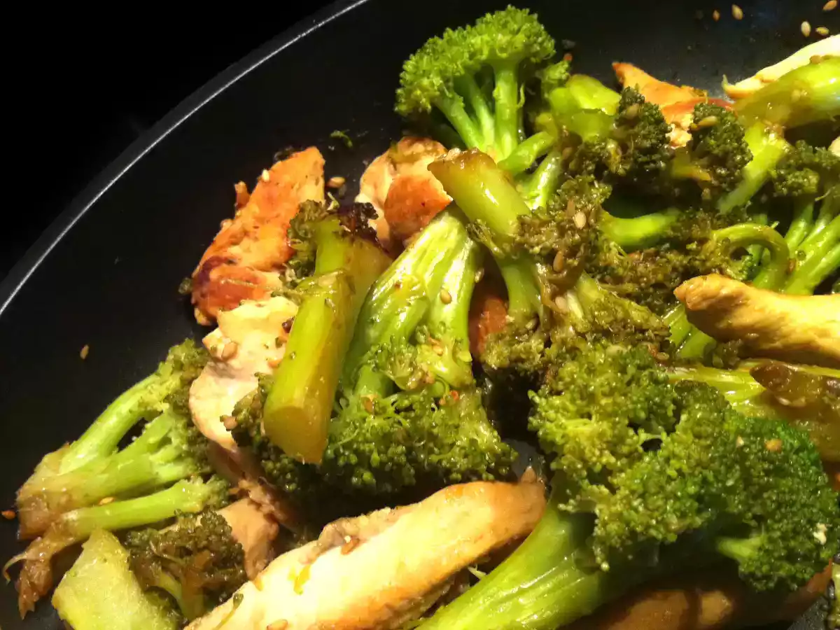 Poulet & Brocolis sautés au sésame ! - photo 2