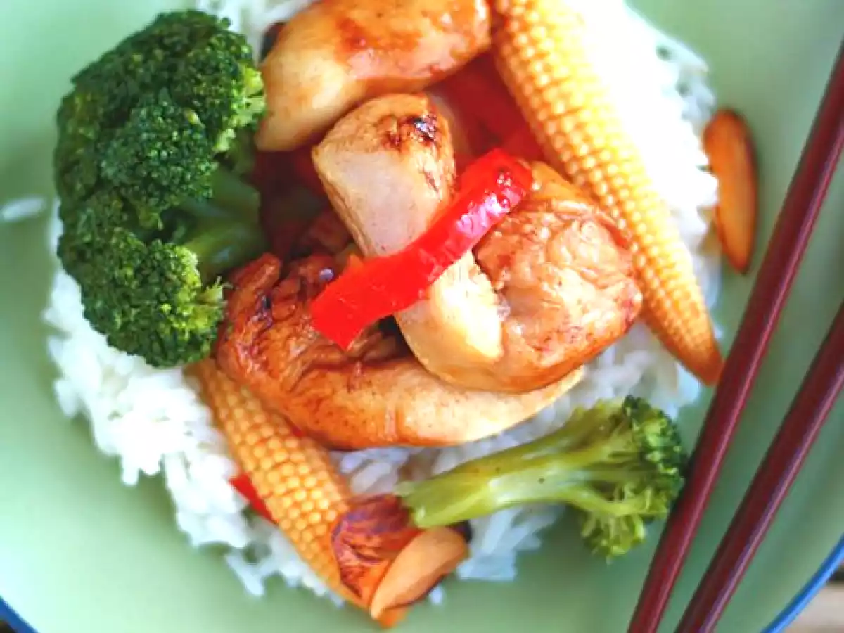 Poulet sauté aux épis de maïs et poivron rouge - photo 2