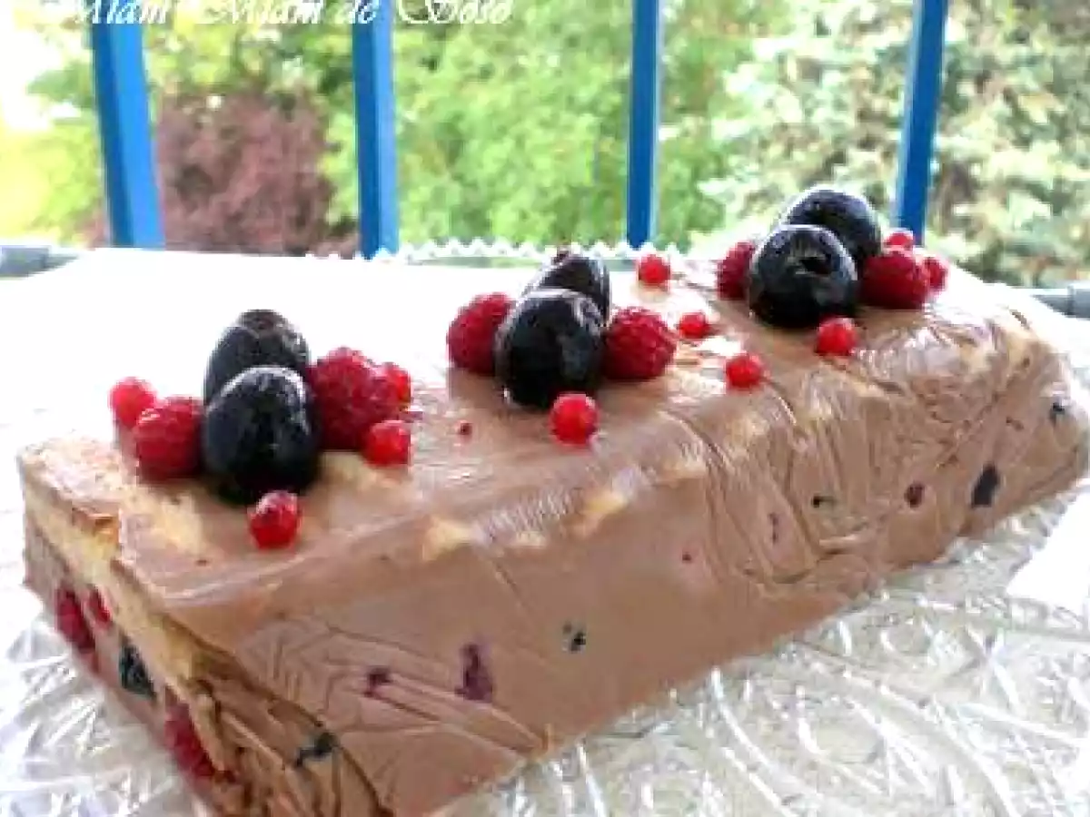 PRALINOISE FONDANTE & FRUITS ROUGES