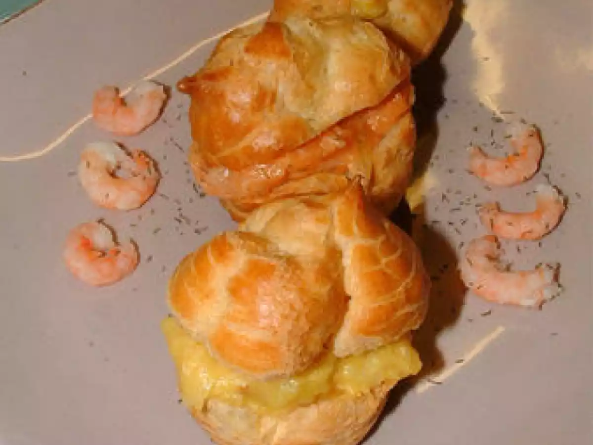 Profiteroles aux fruits de mer