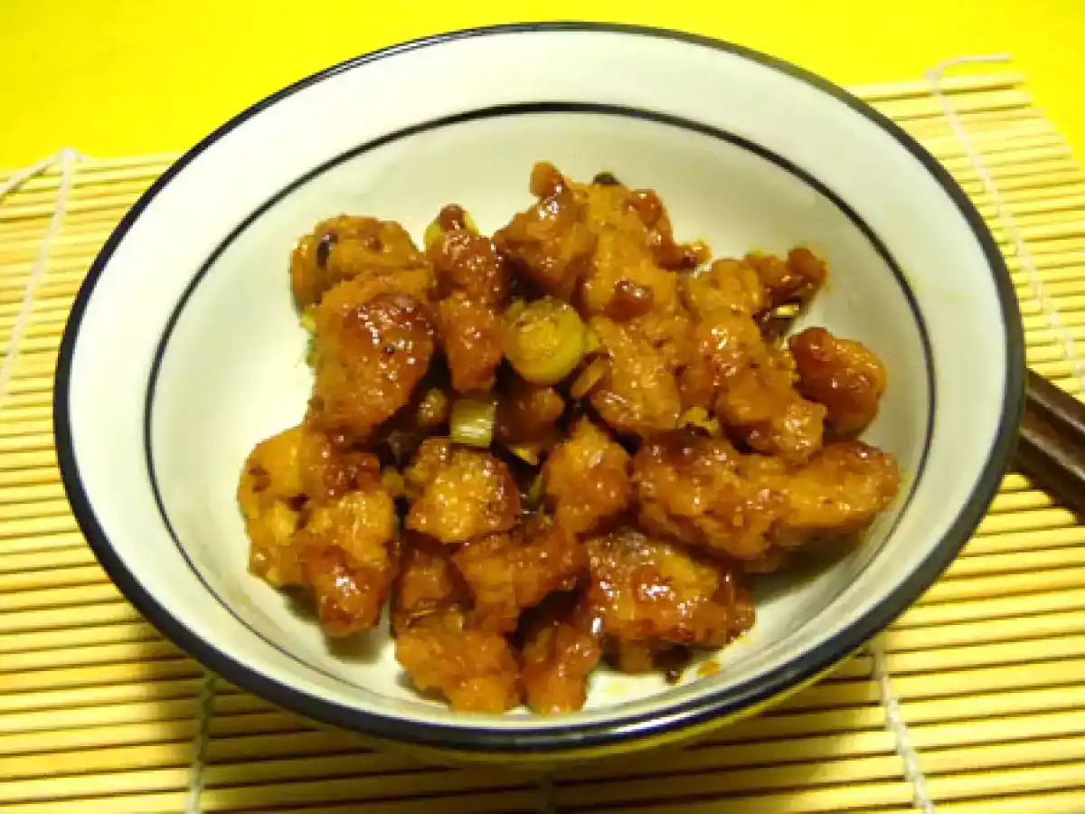 Protéines de soja à la citronnelle (ou « poulet » végétarien à la citronnelle)