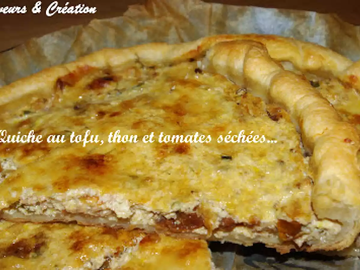 Quiche au tofu, thon et tomates séchées
