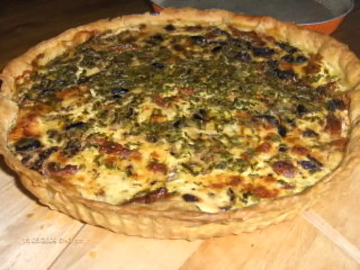 Quiche aux tomates séchées et aux olives