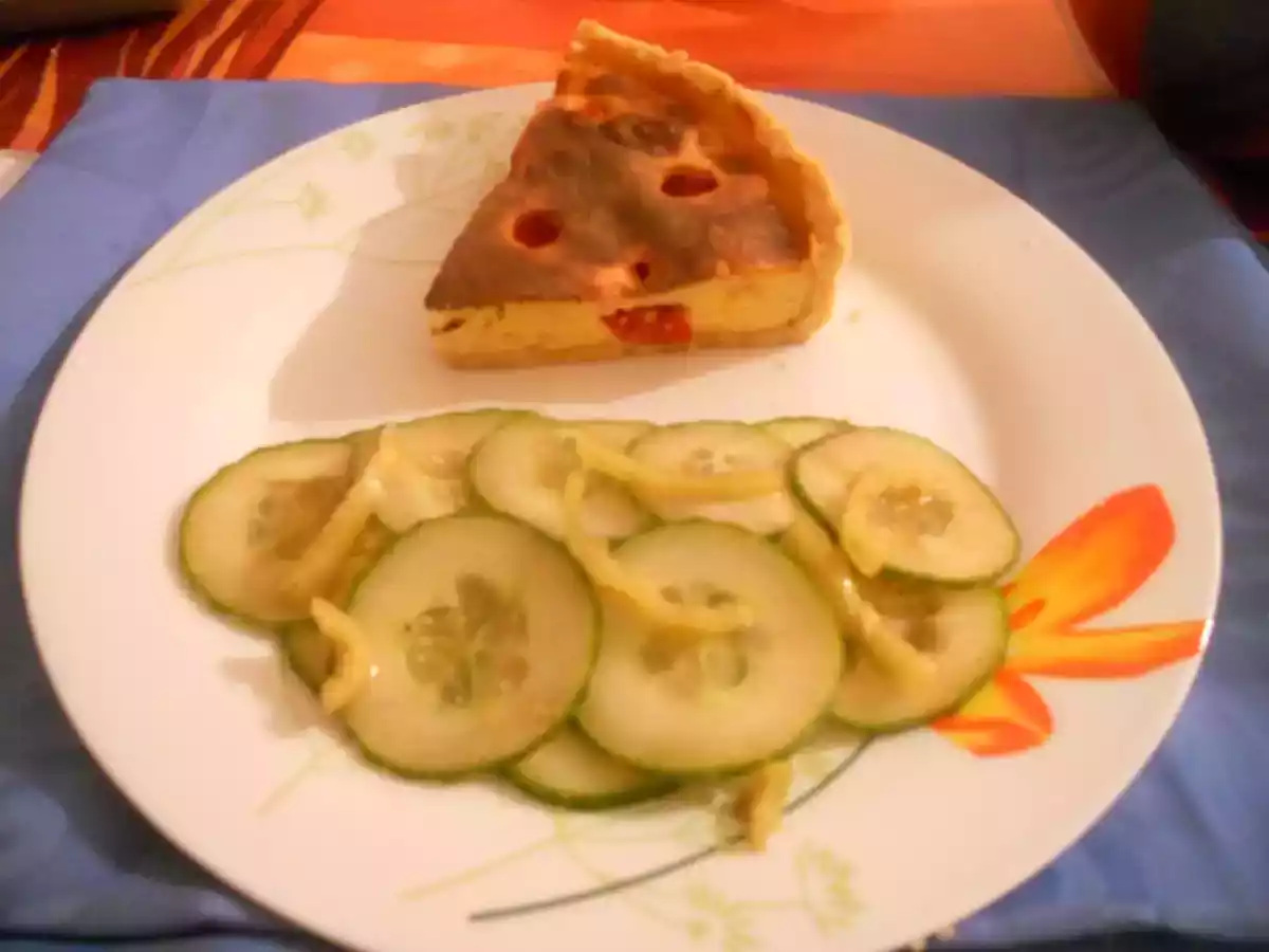 Quiche cheddar, tomates cerises