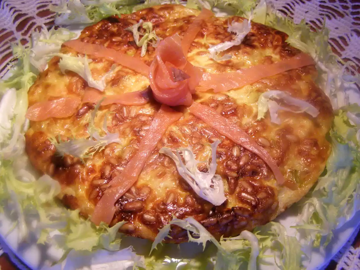 Quiche sans pâte aux poireaux et saumon