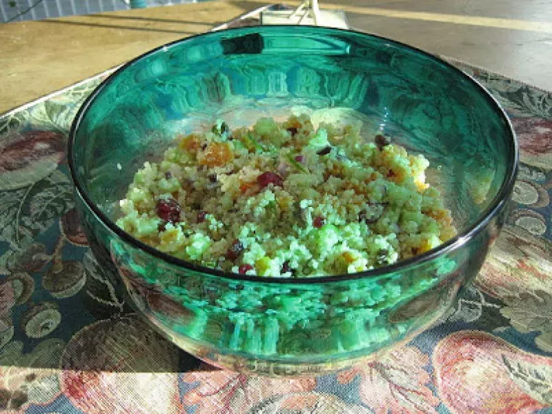Quinoa, oranges et canneberges en salade