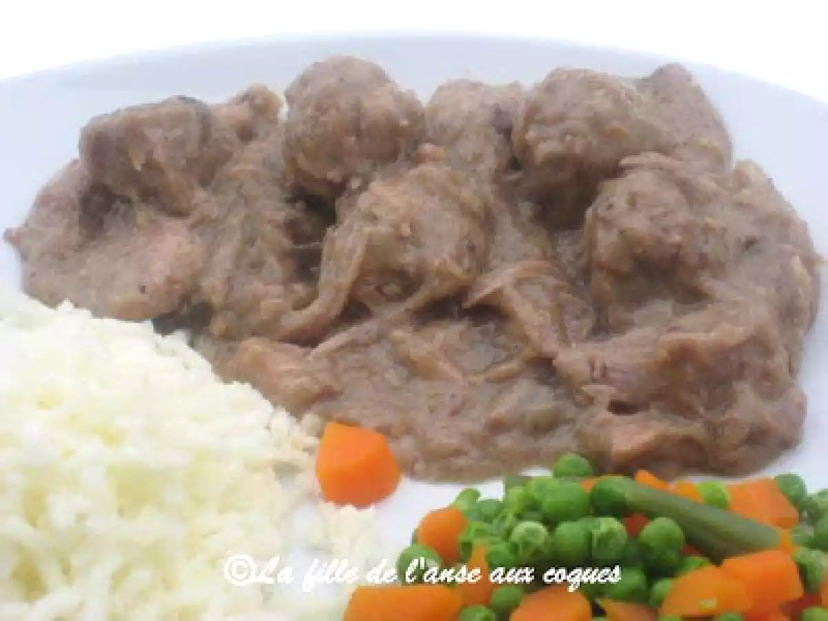 RAGOÛT DE BOULETTES ET DE PATTES DE PORC - photo 2