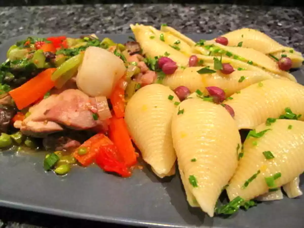 Ragoût de poulet aux petits légumes, pâtes citron-ciboulette - photo 2