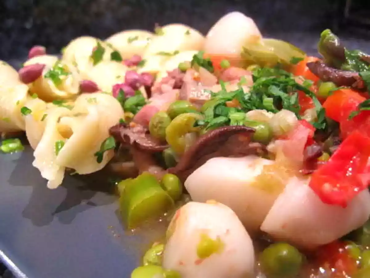 Ragoût de poulet aux petits légumes, pâtes citron-ciboulette - photo 3