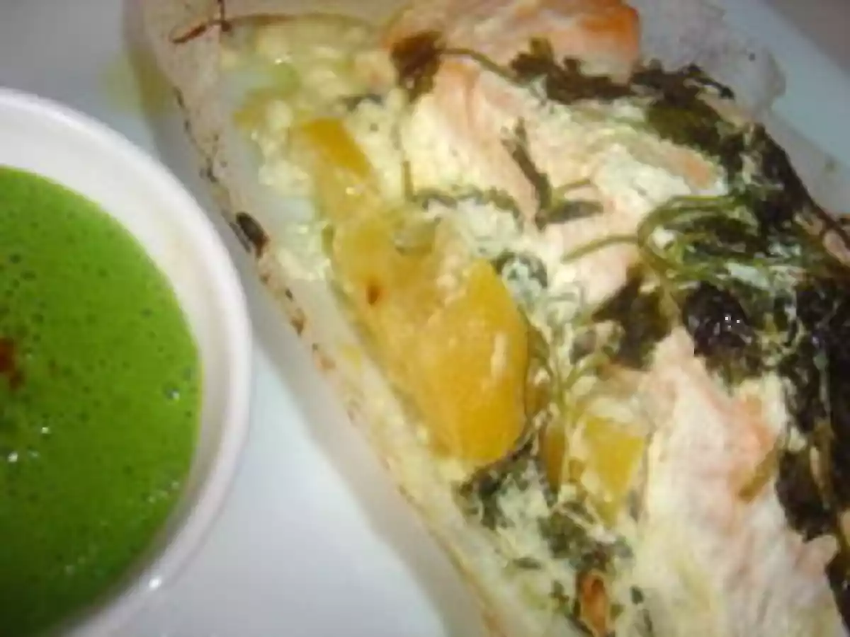 Raïta d'épinard frais au cumin et papillote de saumon au citron confit