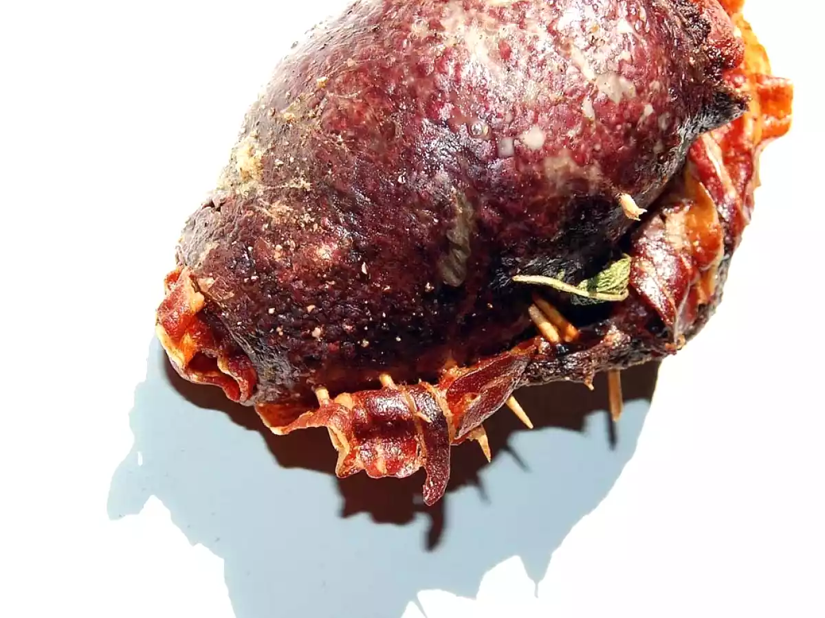 Rate de boeuf au lard fumé et à la sauge