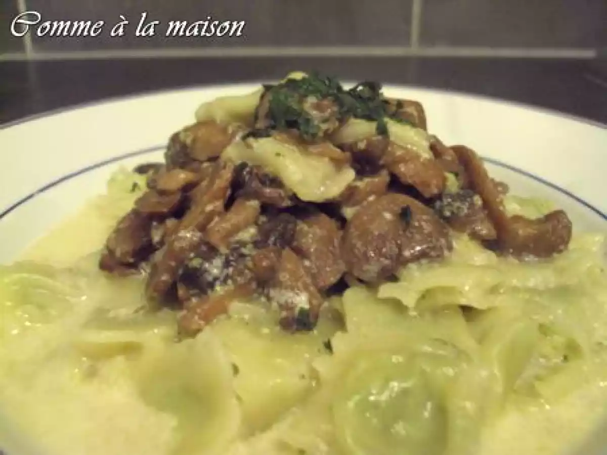 Ravioles au bouillon et aux champignons