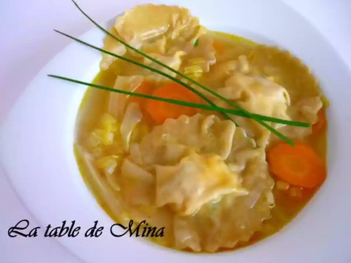Ravioles de chèvre et ricotta, bouillon de lègumes